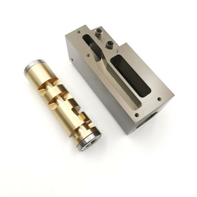 Uzun kullanım ömrü ve hızlı nakliye ile Heidelberg SM102 CD102 Baskı Makinesi için Bakır/Çelik Rotary Valve
