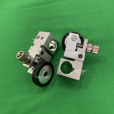 Heidelberg SM74 SORM için 1 Set İleri Koşucu Montaj Bracket Kauçuk Tekerleği